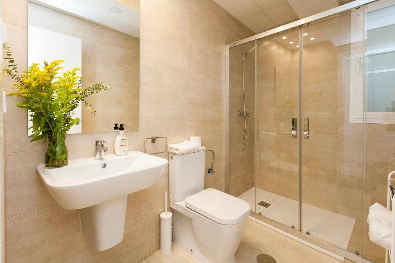 Isg Apartments Downtown Family Haven Free Parking Spot Sevilla Exteriér fotografie